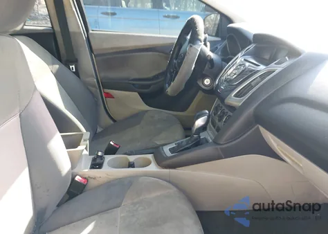 2014 Ford Focus Se z USA, uszkodzony, nr VIN 1FADP3F21EL190247